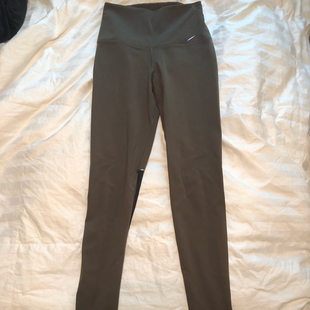 Olive green Nike Leggings
